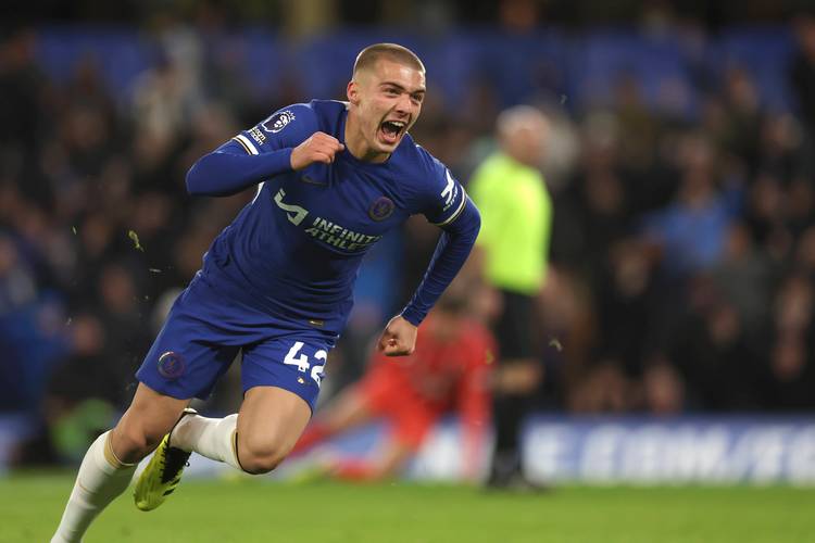 澳媒：珀斯光荣临时主帅即将转正，格里菲斯带队三连胜（澳媒：三连胜在手，珀斯光荣临帅格里菲斯将获正式任命）