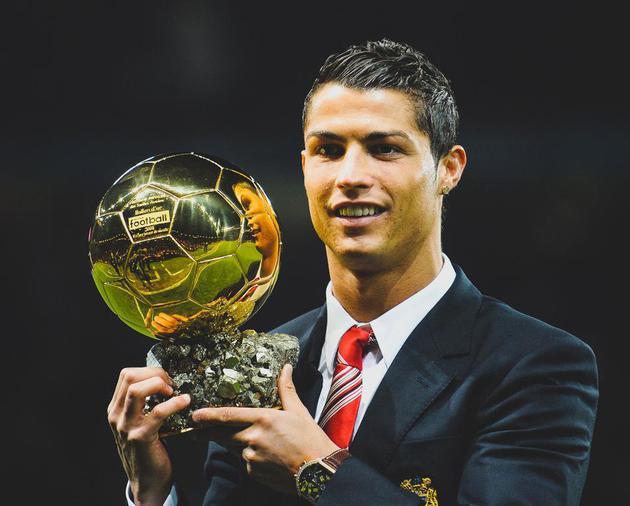 米体：米兰vs科莫的意甲联赛已经几乎不可能在珀斯举行（米体：米兰战科莫的意甲赛几乎无缘在珀斯进行）