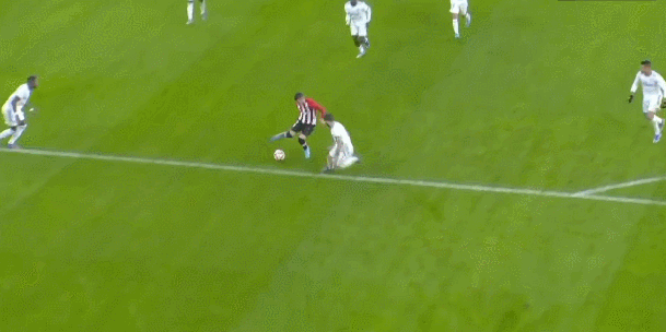 天空：抗议活动不断，苏超凯尔特人股东大会草草收场（Sky：抗议声不止，苏超凯尔特人股东大会匆忙收场）